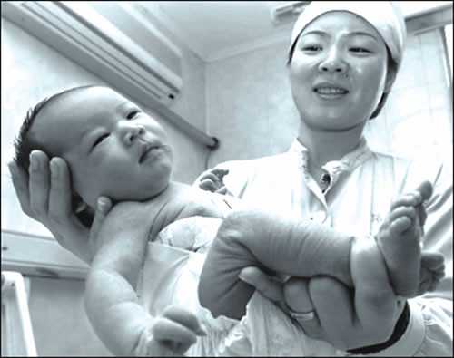 珠海哪个医院能做代孕手术多钱_珠海代孕中心成功率_泰试管婴儿助孕过程中男